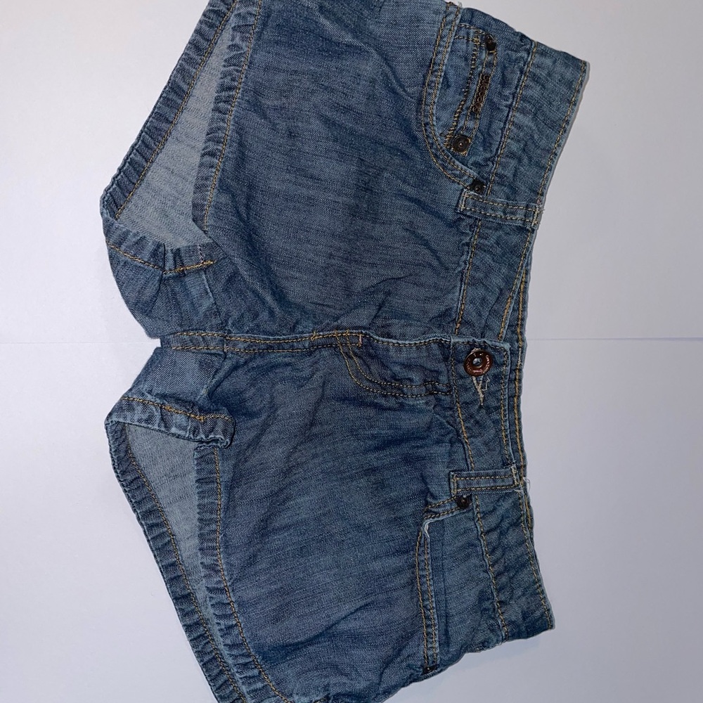 Billabong low rise shorts